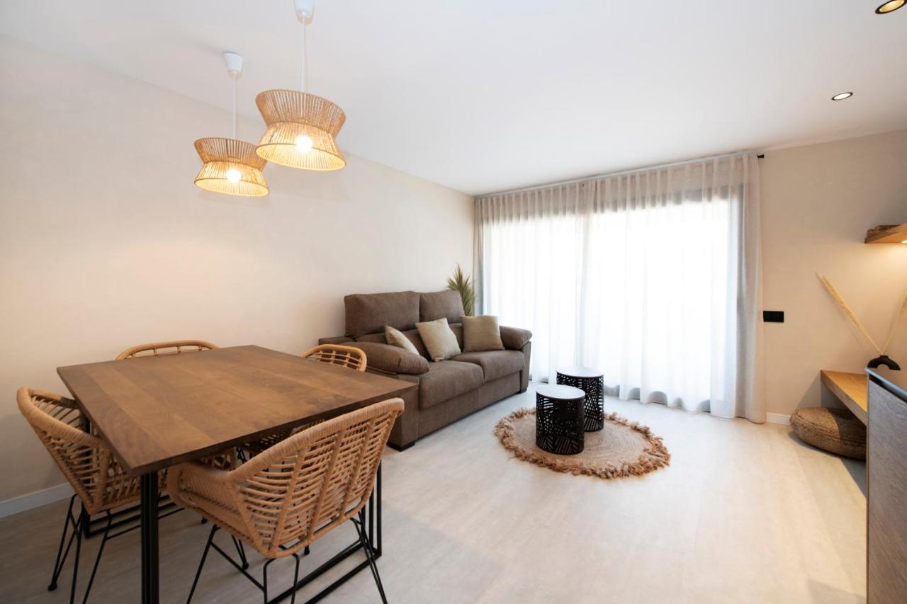 Apartamentos Marplana กาสเตย์เดเฟลส์ ภายนอก รูปภาพ